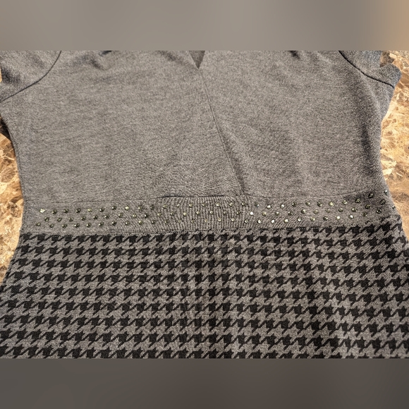 5/%25 VENUS Dress with Bedazzled Waist Line - Picture 4 of 10